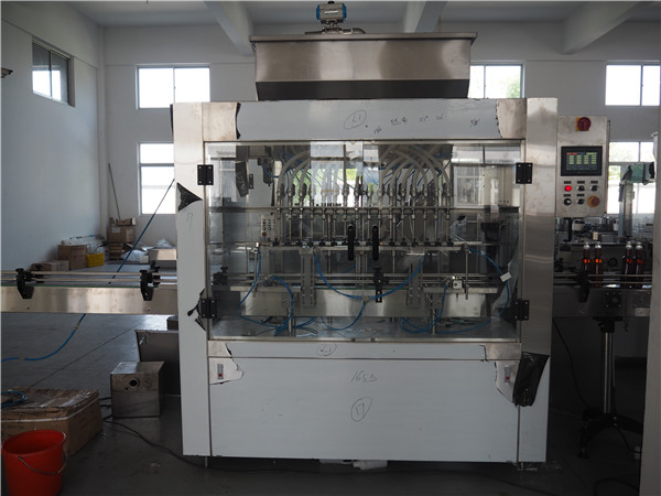 Nhà sản xuất chuyên nghiệp Máy chiết rót dầu tự động